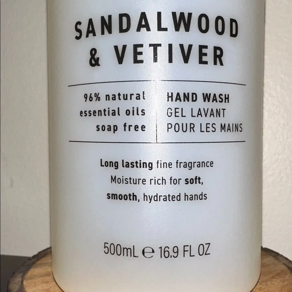 COLE BEAUTY Sandalwood Vetiver Hand Wash